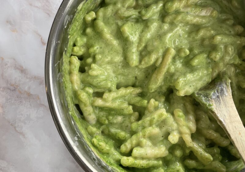 Hidden Veggie Kale Mac & Cheese: Healthy Dinner for Toddlers